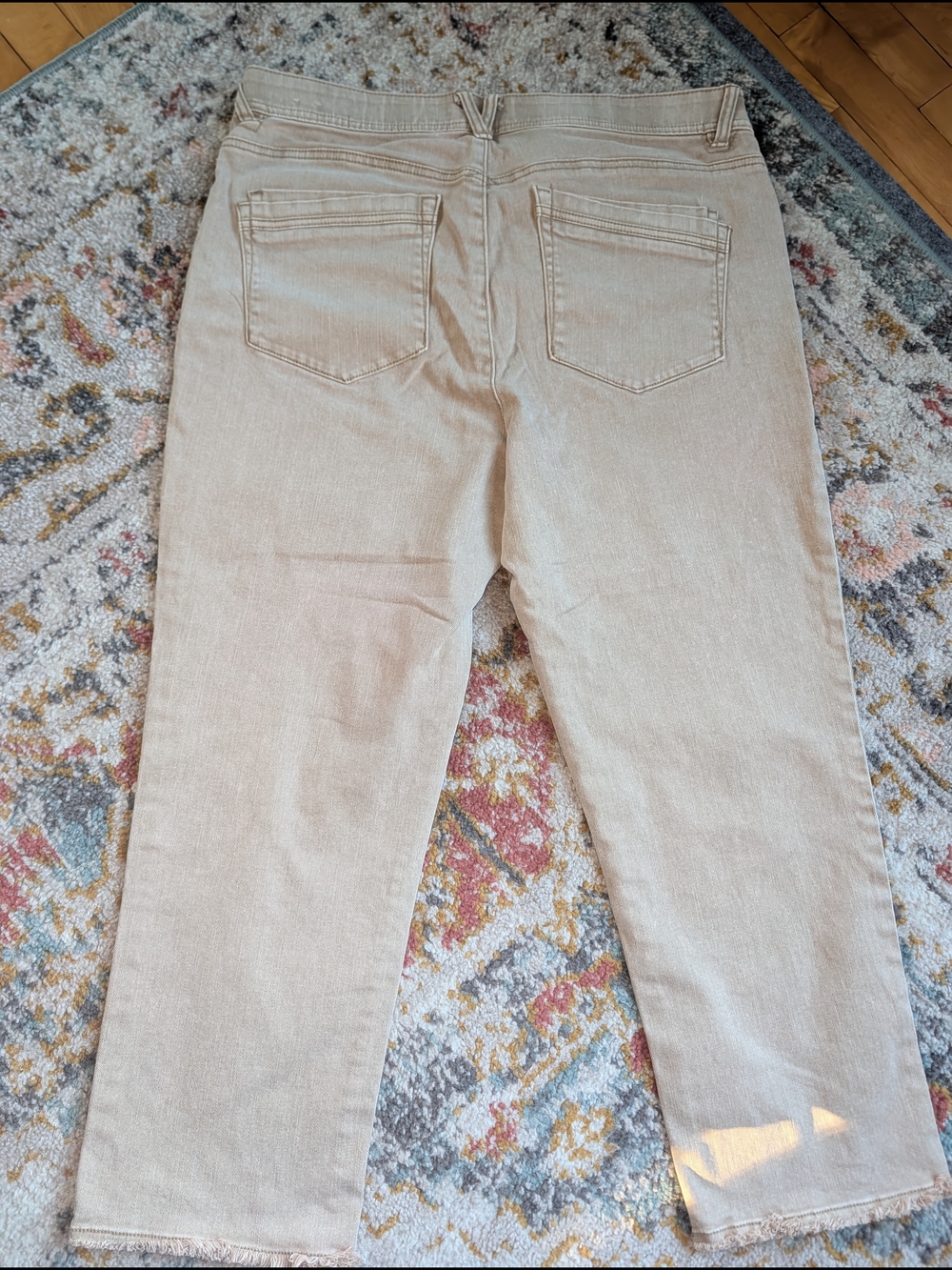 Democracy AB Tech Women's 16 Beige Cropped Ankle Jeans Raw Hem Casual